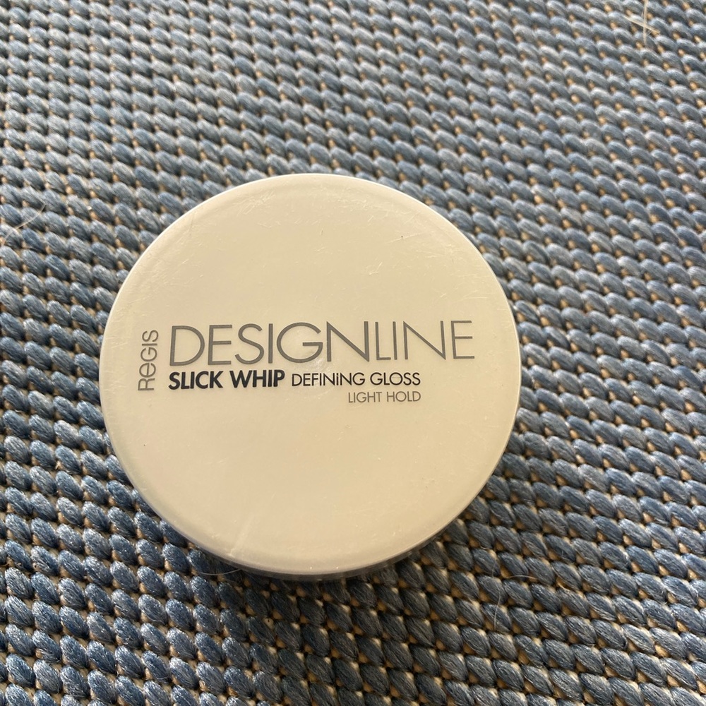 Regis Designline SLICK WHIP Defining Gloss Light Hold HARD To FIND Shine 2 Oz